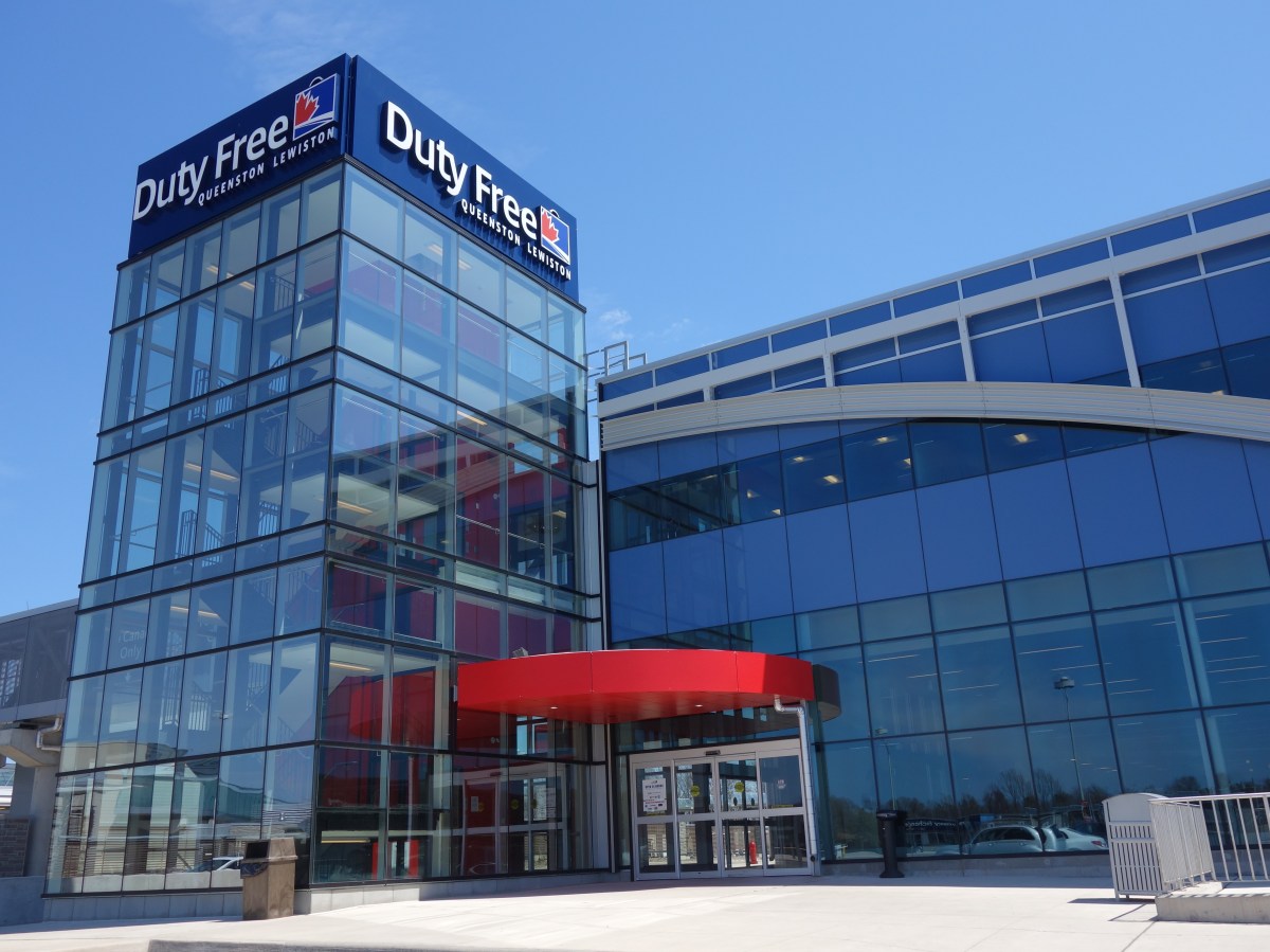 Queenstons-Lewiston, CANADA-USA - Karina Noriega