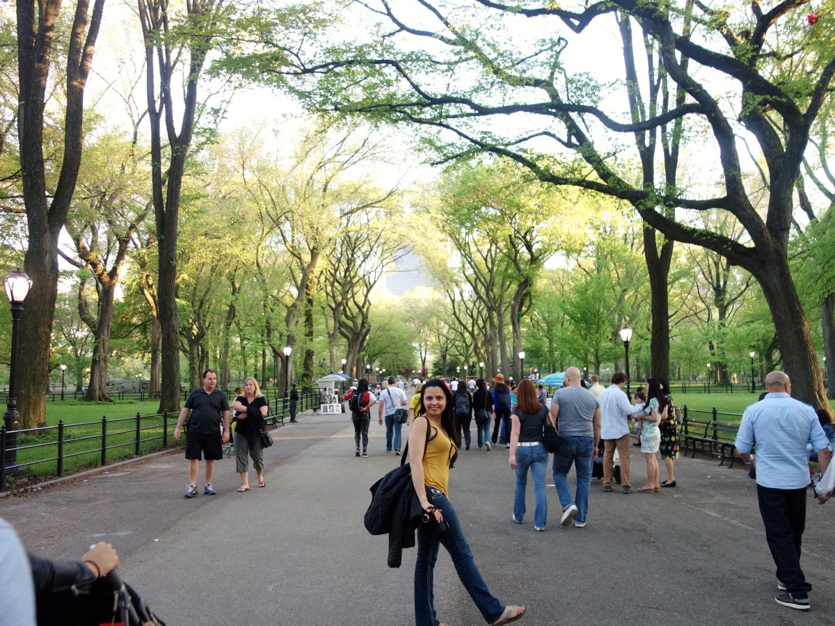 Central Park Strolling, Manhattan, NY, USA - Karina Noriega