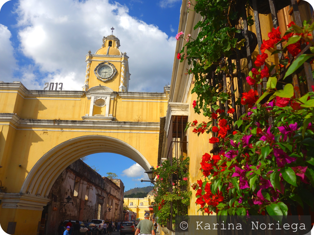 Arco de Antigua -- Guatemala -- Karina Noriega
