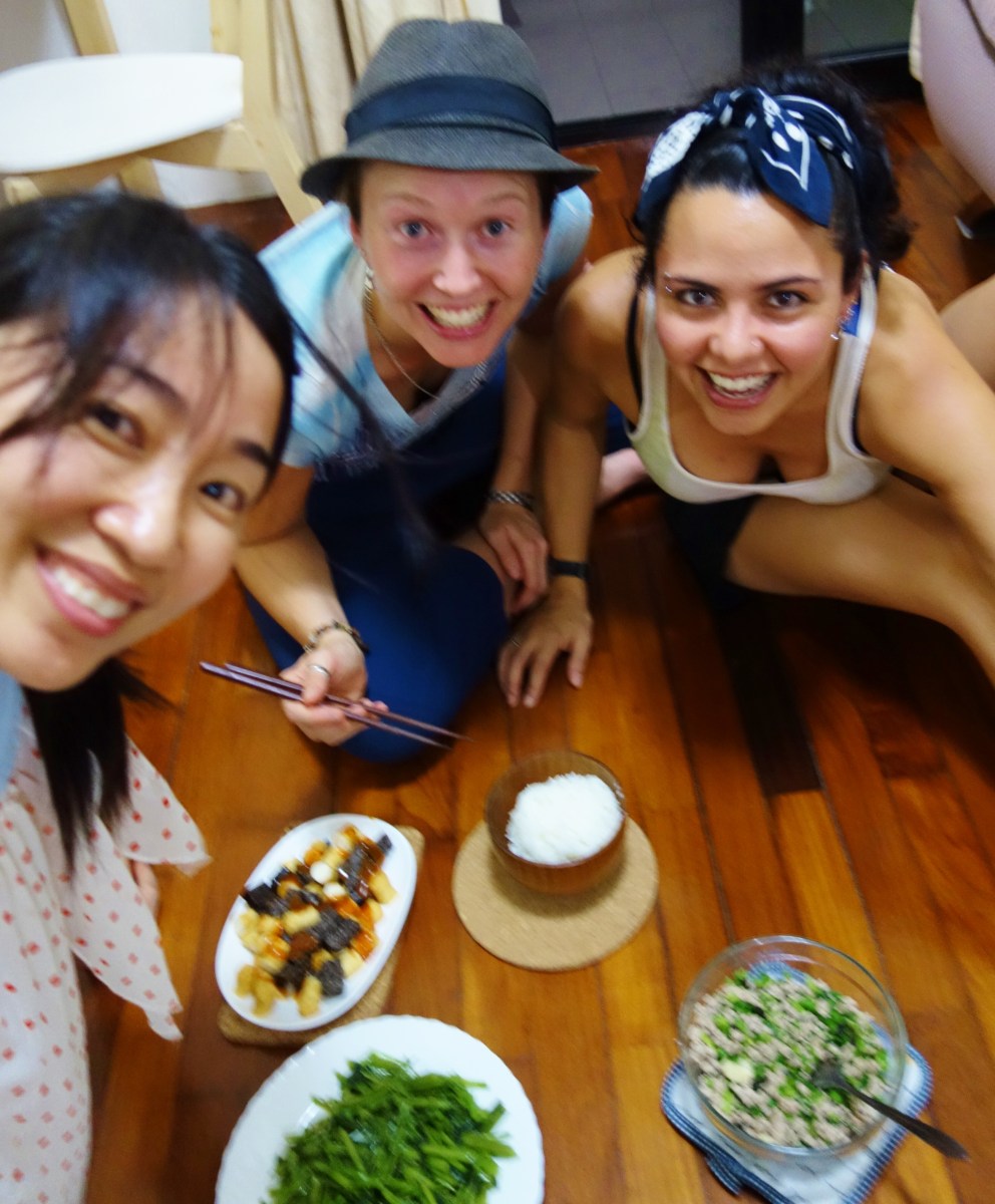 Everyone is about to dig into the delicious meal Sharon and I prepared. I really like how meals are served in this part of the world- with several different dishes placed in the middle of the table. Your always have a your own bowl of rice and you grab (with your chopsticks), bites from the communal bowls throughout the meal. I love eating with chopsticks and now after being in Asia for just over a month, it feels strange to eat with a fork! My how quickly we adapt! Taipei, Taiwan